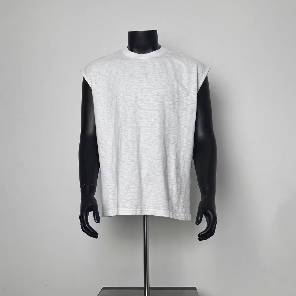 Men Light Heather White Cut Off Sleeveless Tee Raw Hem Loose Fit Gym Tank