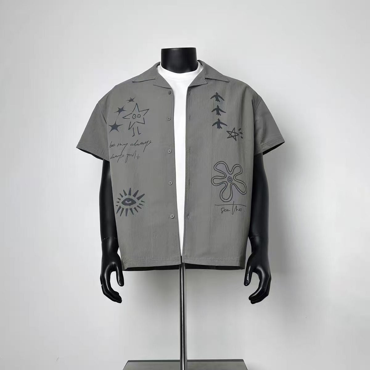 Gray Oversized Camp Collar Short Sleeve Shirt with Doodle Star Eye Sketch Graphic Print