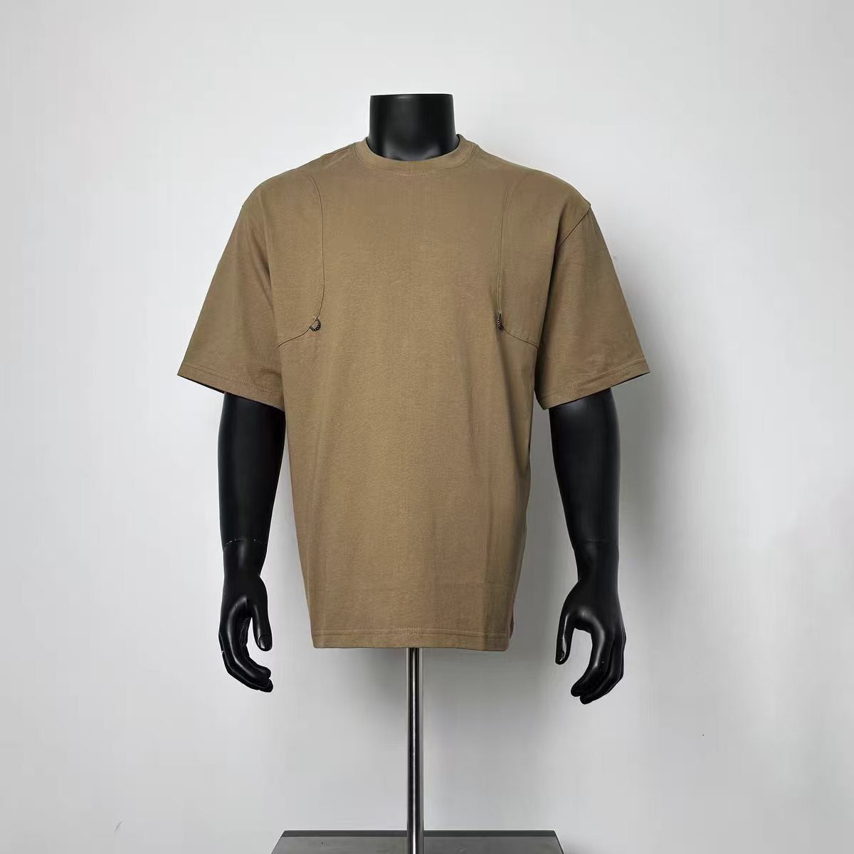 Cocoa Brown Curved Contour Seam T-Shirt Men Loose Boxy Crew Neck Metal D-Ring Minimal Architectural Tailoring Short Sleeve Casual Tee