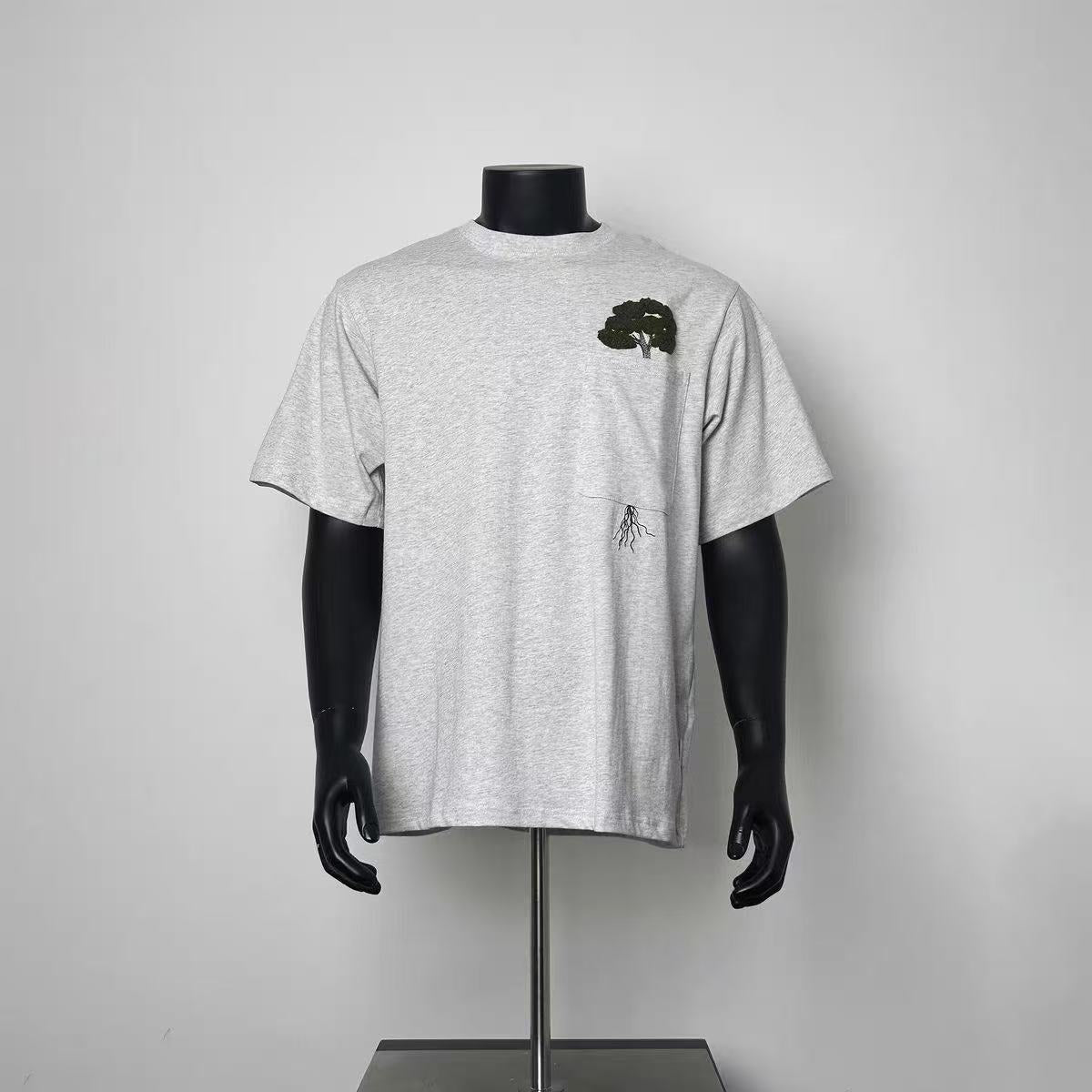 Heather Grey Tree Embroidery Patch Pocket T-Shirt Men Loose Boxy Crew Neck Root Line Print Nature Minimal Casual Short Sleeve Tee