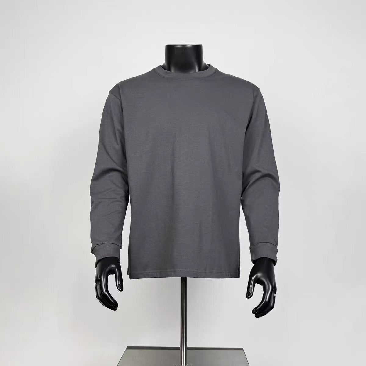 Men’s Solid Dark Grey Crew Neck Long Sleeve T-Shirt Loose Basic Cotton Base Layer Top