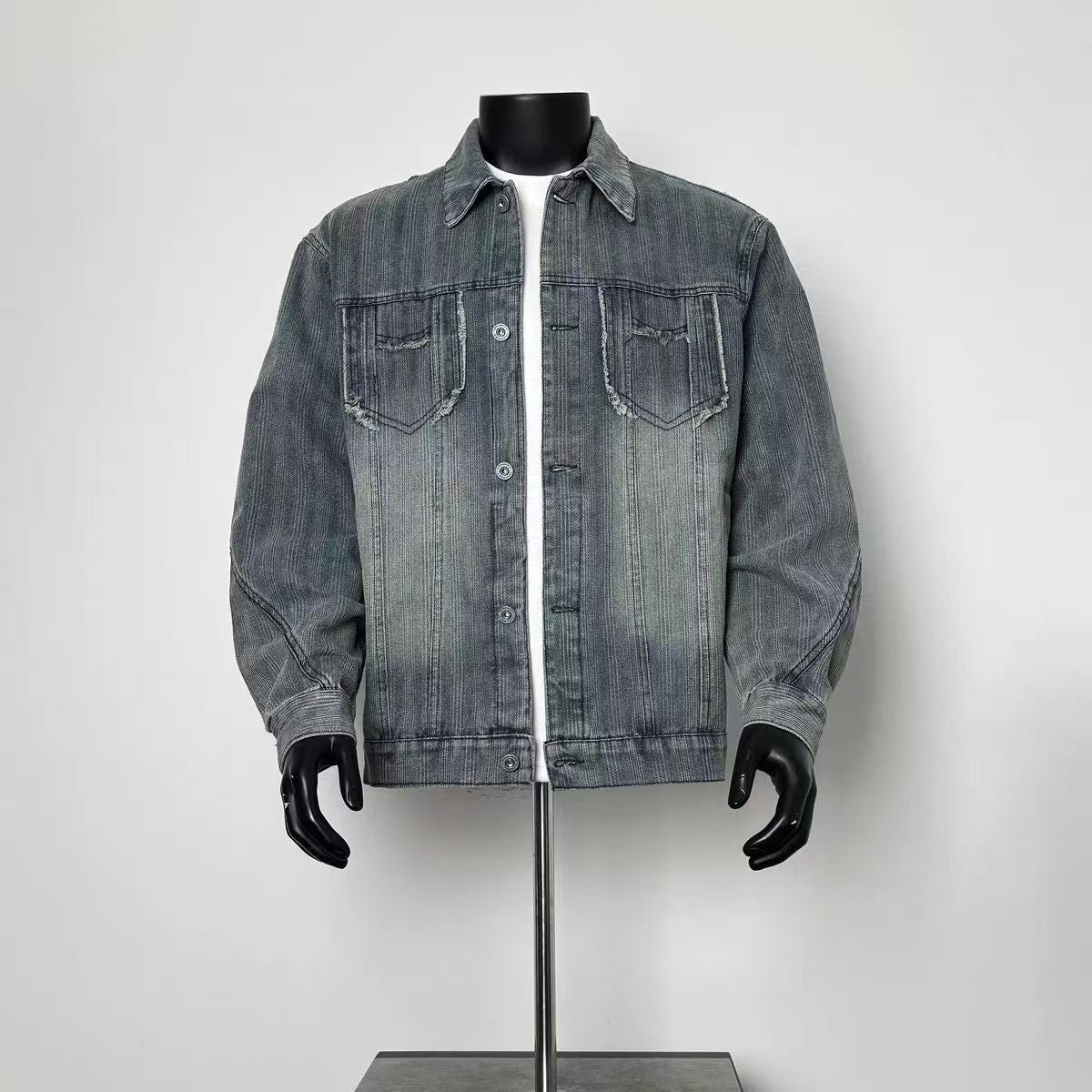 Men’s Gradient Vertical Stripe Denim Jacket Frayed Pocket Vintage Grey Trucker Coat