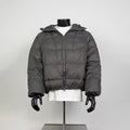 Dark Gray Cropped Hooded Puffer Jacket for Men, Geometric Quilted Zip Up Winter Coat